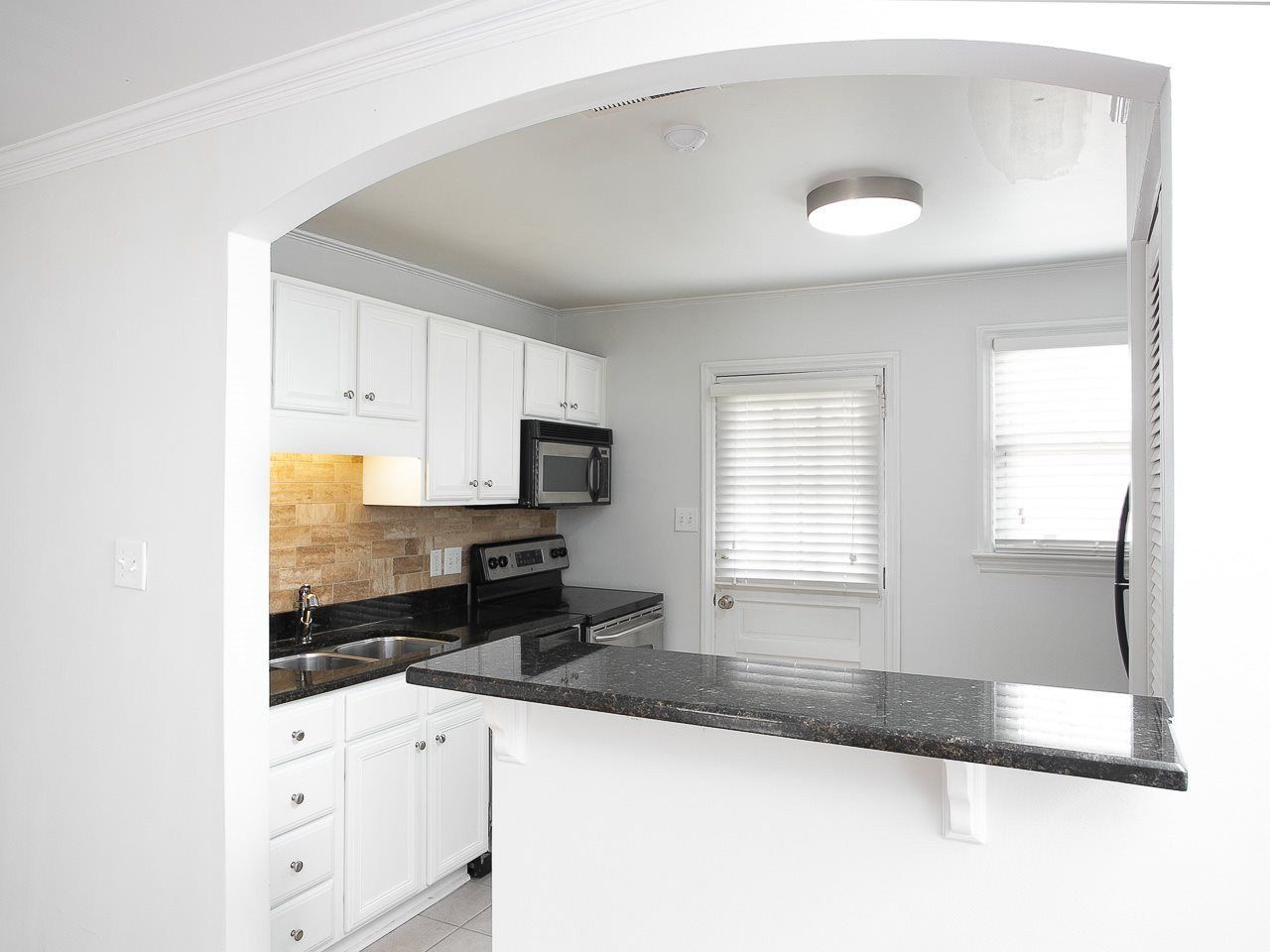 2212 Brewer Street Raleigh, NC 27608 - Photo 8 of 27 Photo 8