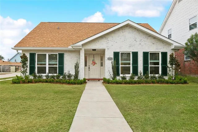 $565,000 | 5120 Belle Drive, Metairie, LA 70006