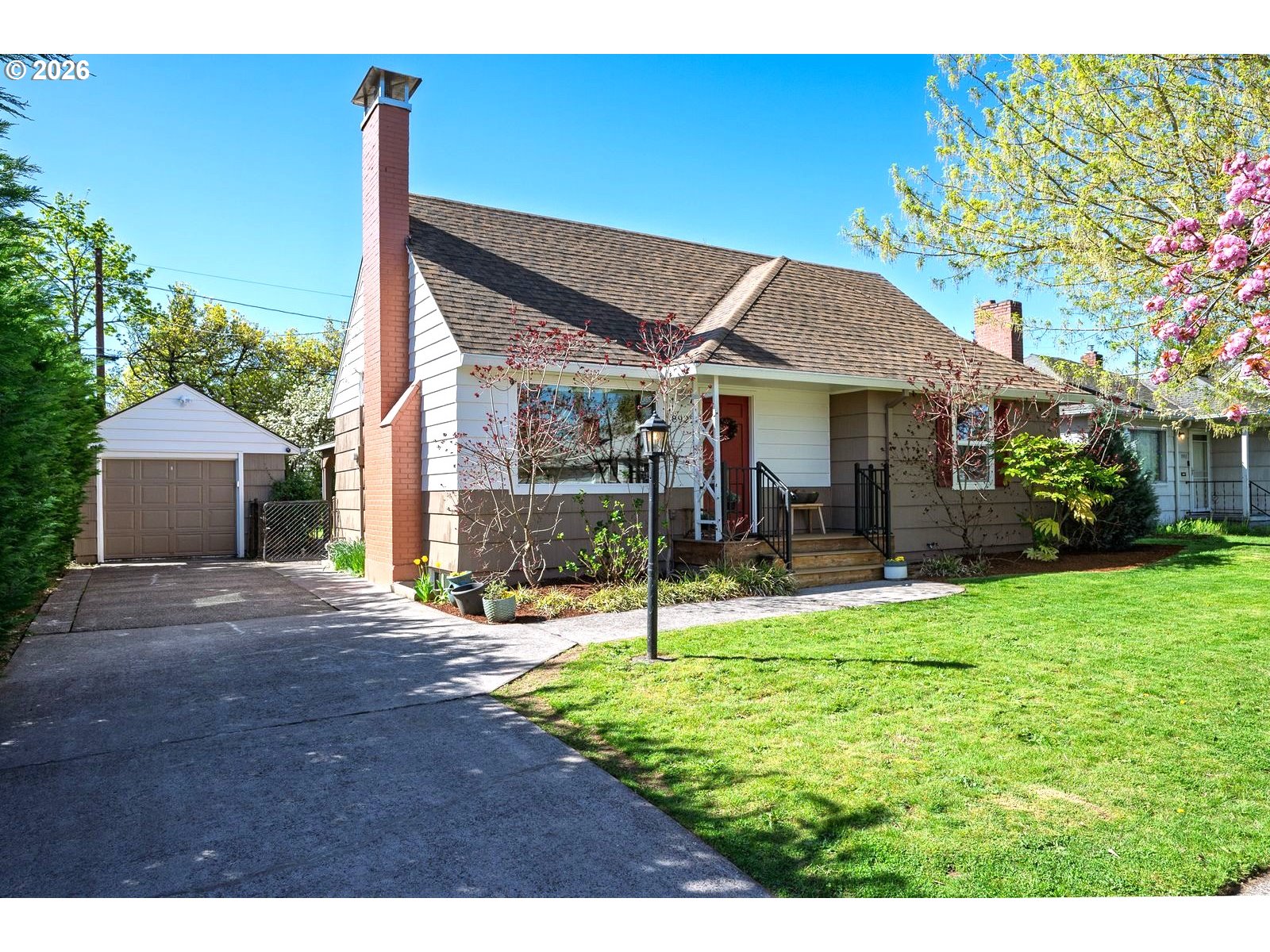 8922 Southeast Market Street Portland, OR 97216 - Photo 2 of 36