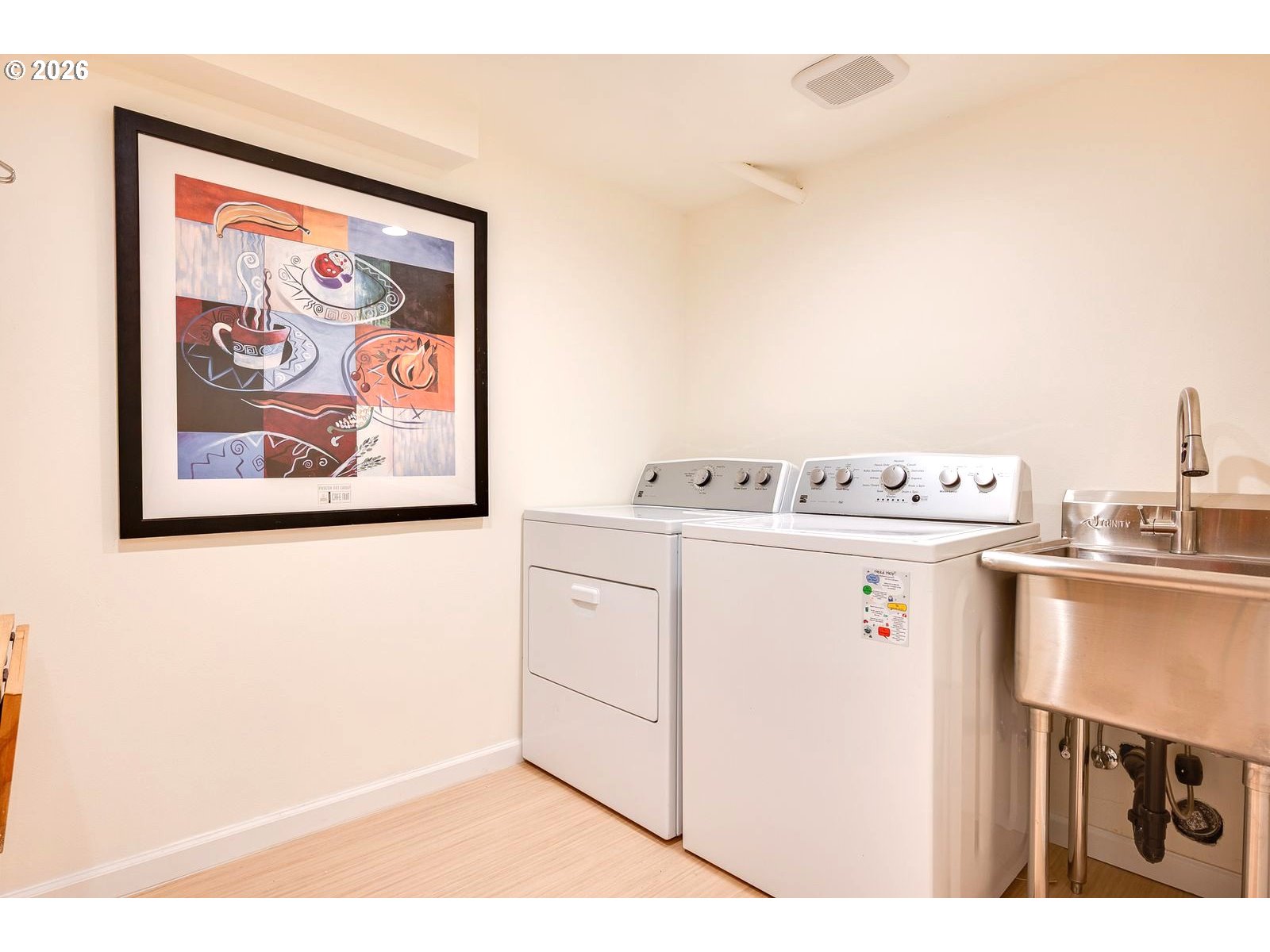 8922 Southeast Market Street Portland, OR 97216 - Photo 23 of 36