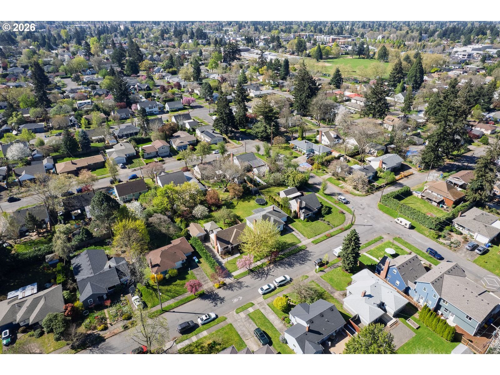 8922 Southeast Market Street Portland, OR 97216 - Photo 4 of 36