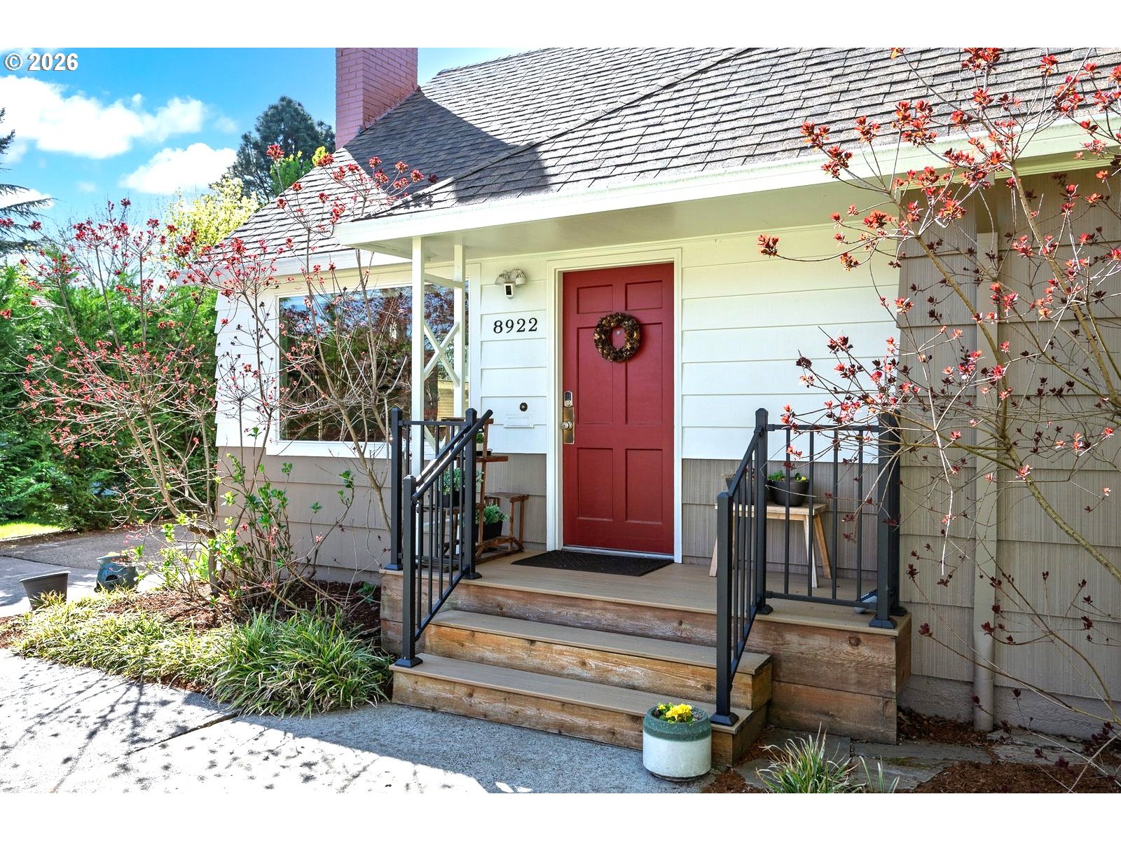 8922 Southeast Market Street Portland, OR 97216 - Photo 5 of 36