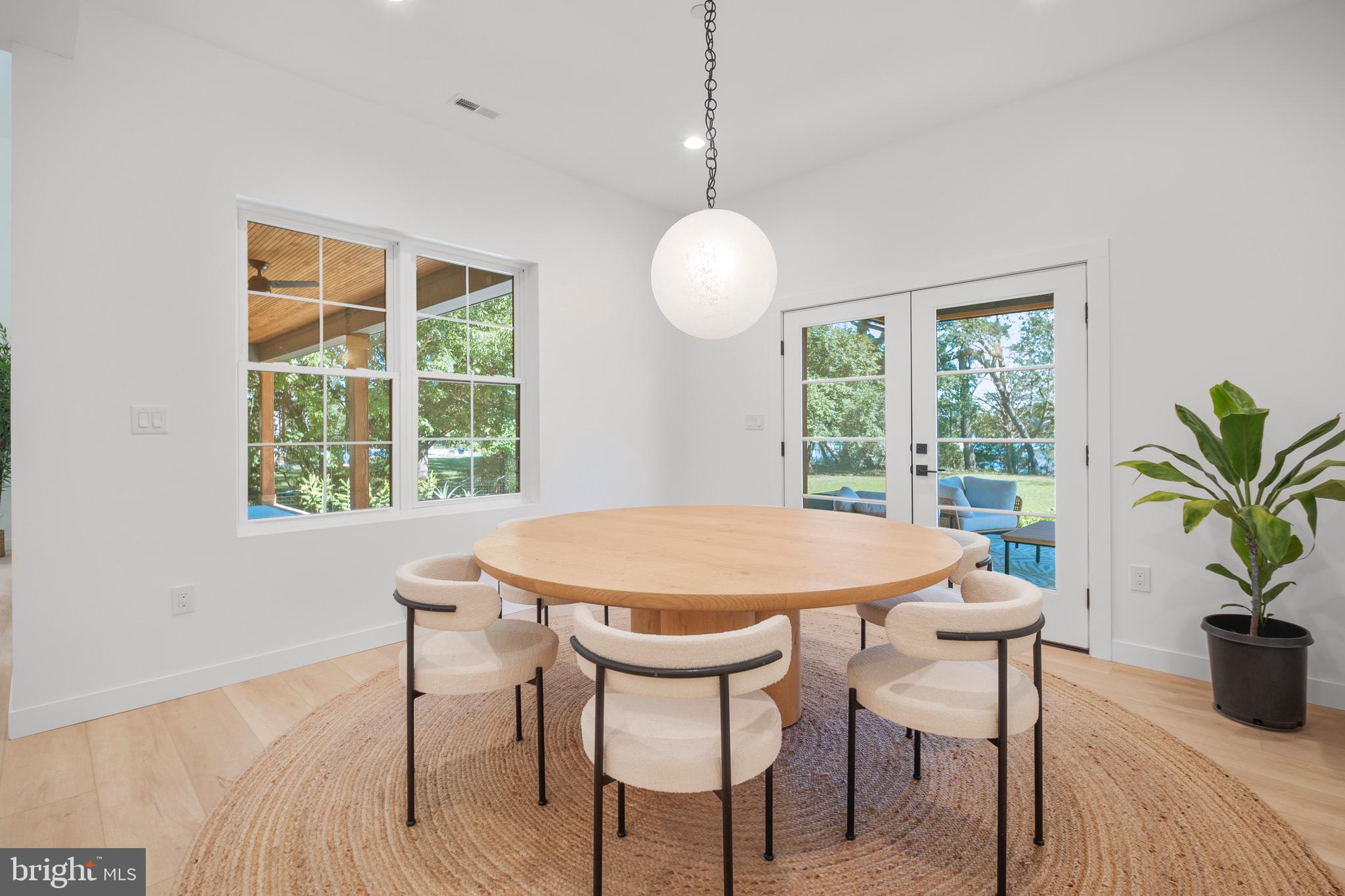 3311 Redden Ferry Road Eden, MD 21822 - Photo 27 of 75 a dining room with furniture and window