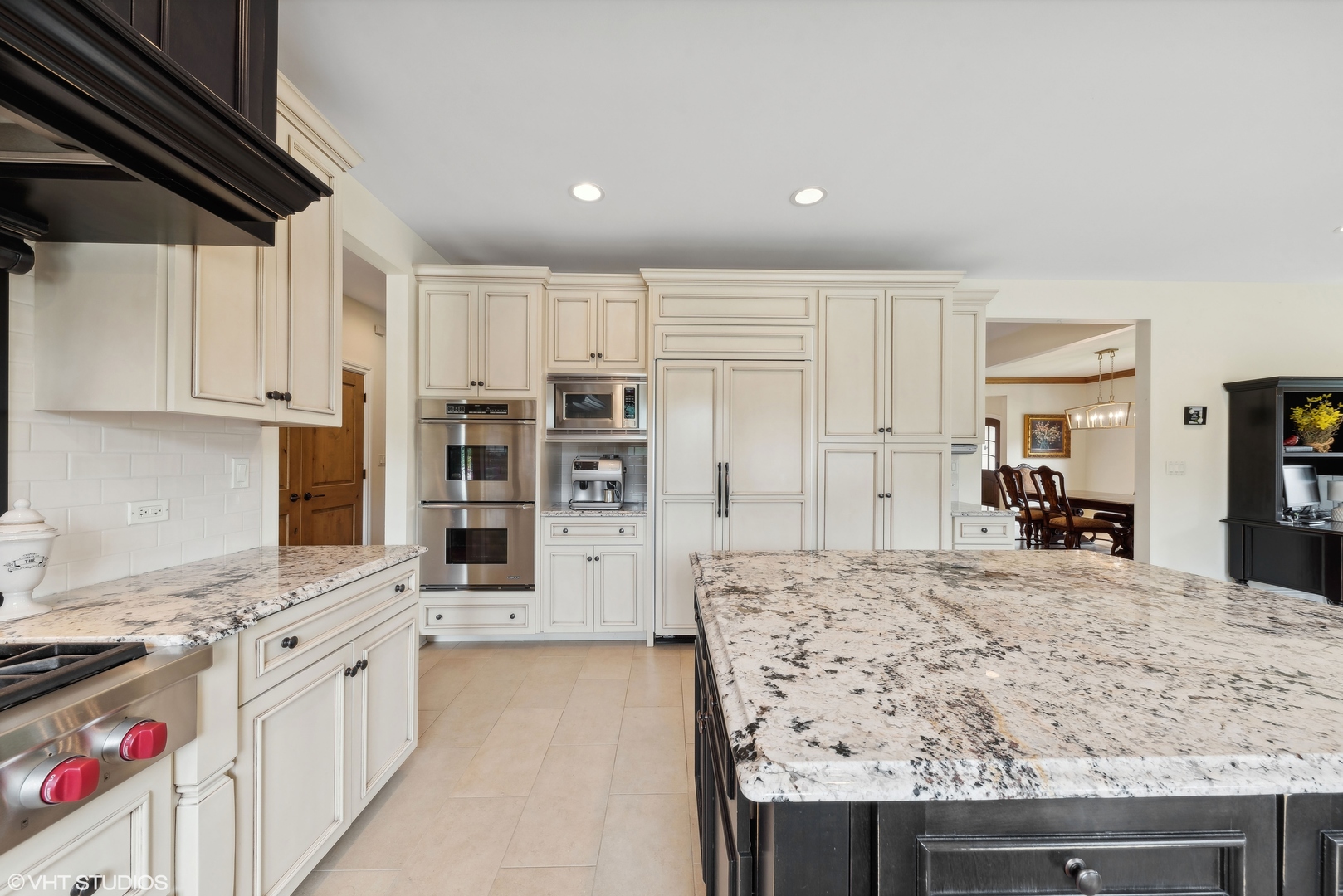 650 West End Road Roselle, IL 60172 - Photo 16 of 45 Gallery Image 16