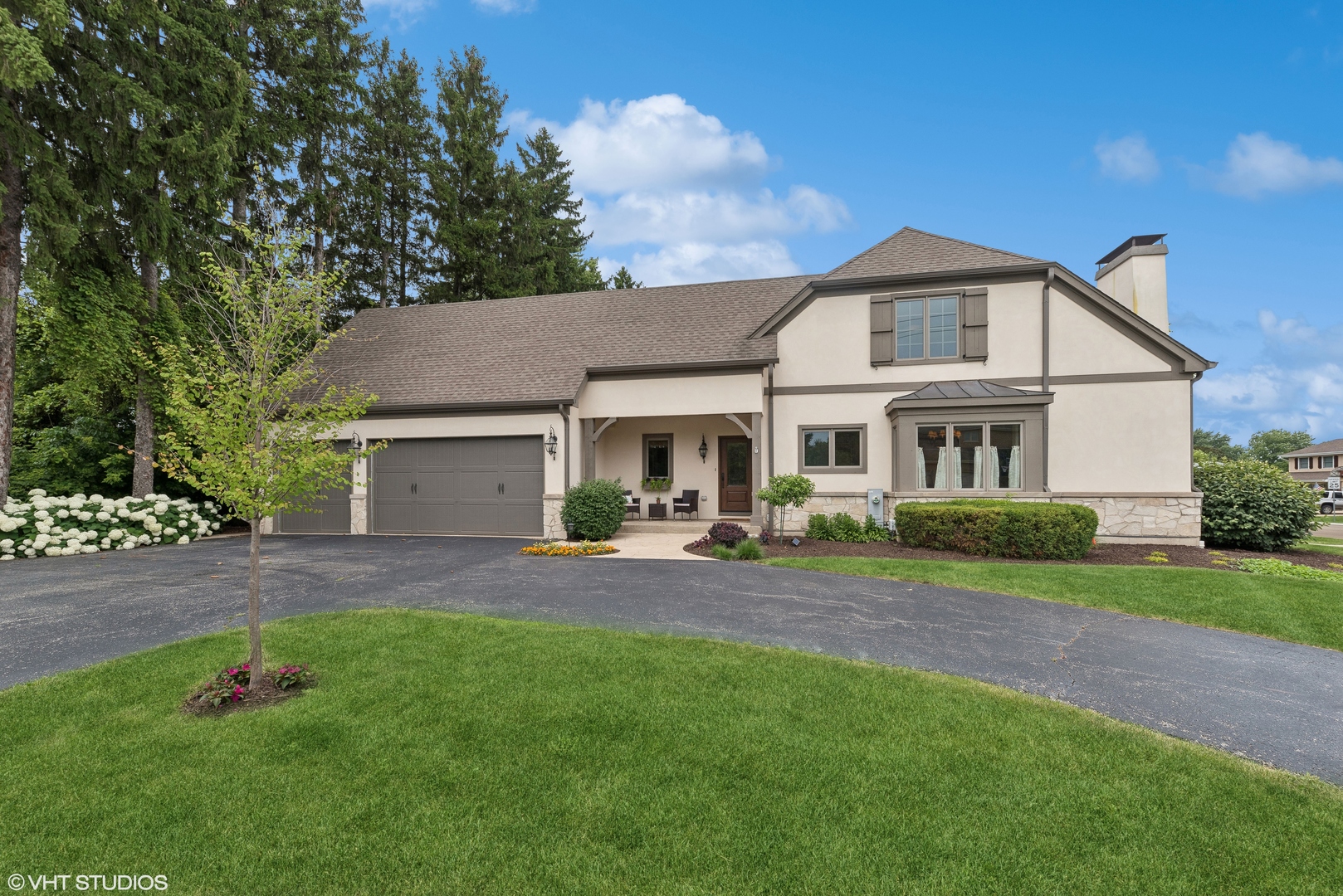 650 West End Road Roselle, IL 60172 - Photo 2 of 45 Gallery Image 2