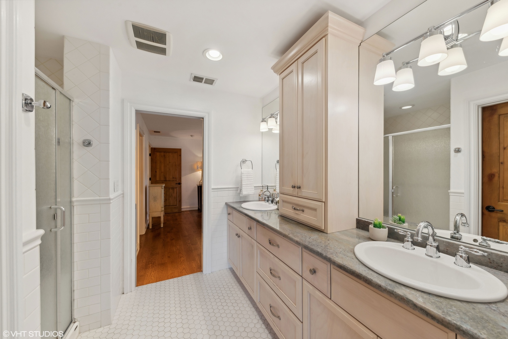 650 West End Road Roselle, IL 60172 - Photo 31 of 45 Gallery Image 31