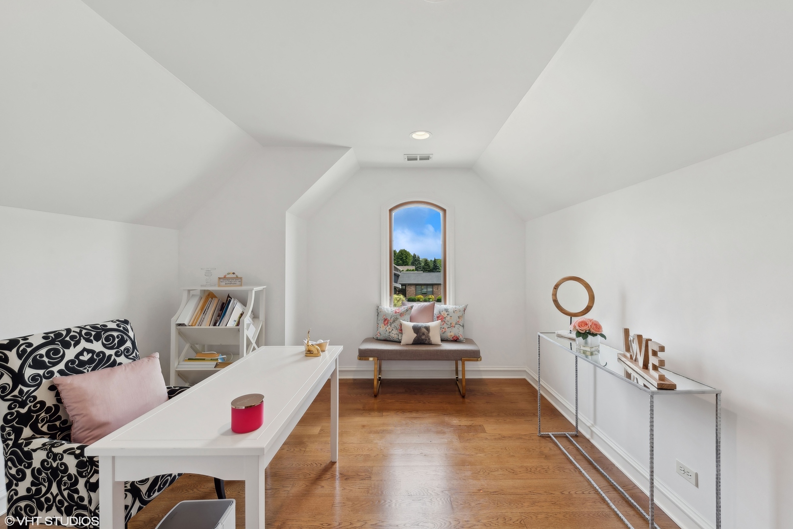 650 West End Road Roselle, IL 60172 - Photo 33 of 45 Gallery Image 33