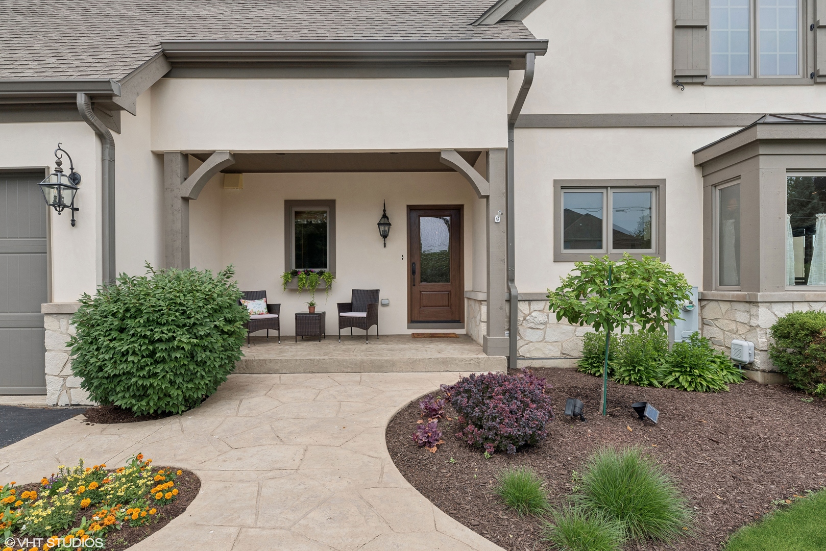 650 West End Road Roselle, IL 60172 - Photo 4 of 45 Gallery Image 4