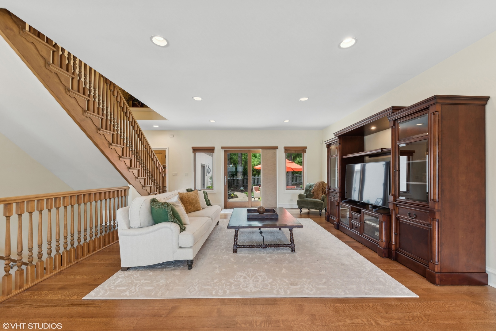 650 West End Road Roselle, IL 60172 - Photo 7 of 45 Gallery Image 7