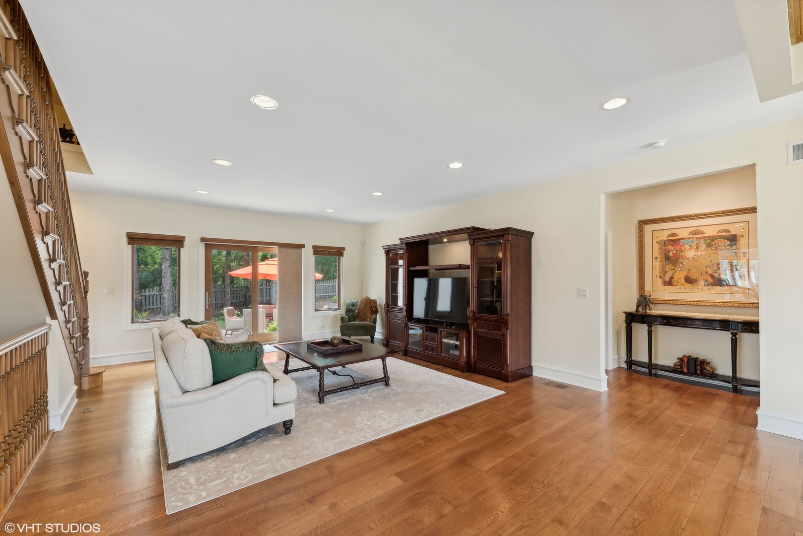650 West End Road Roselle, IL 60172 - Photo 8 of 45 Gallery Image 8