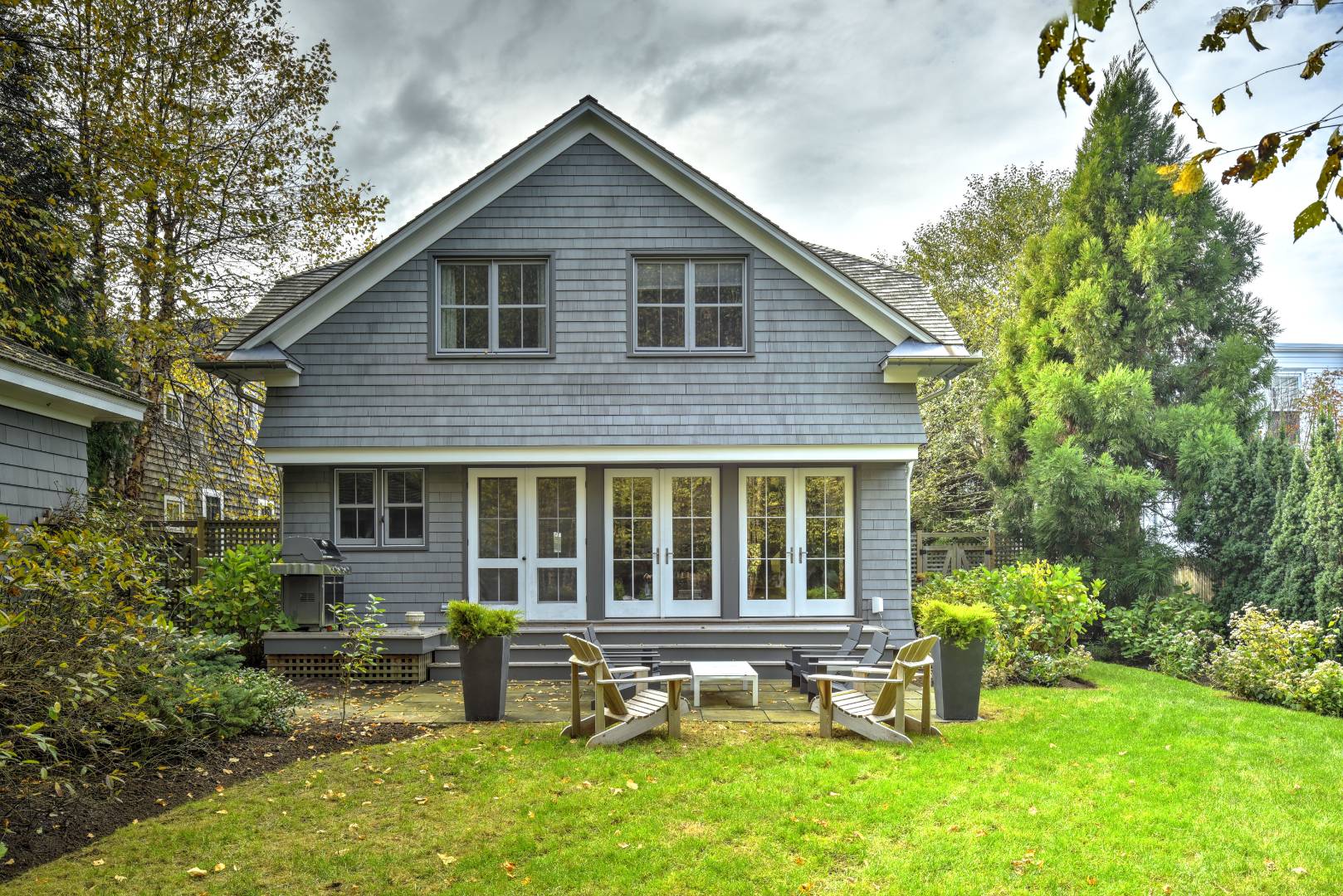 18 Glover Street Sag Harbor, NY 11963 - Photo 4 of 26 a view of house with yard