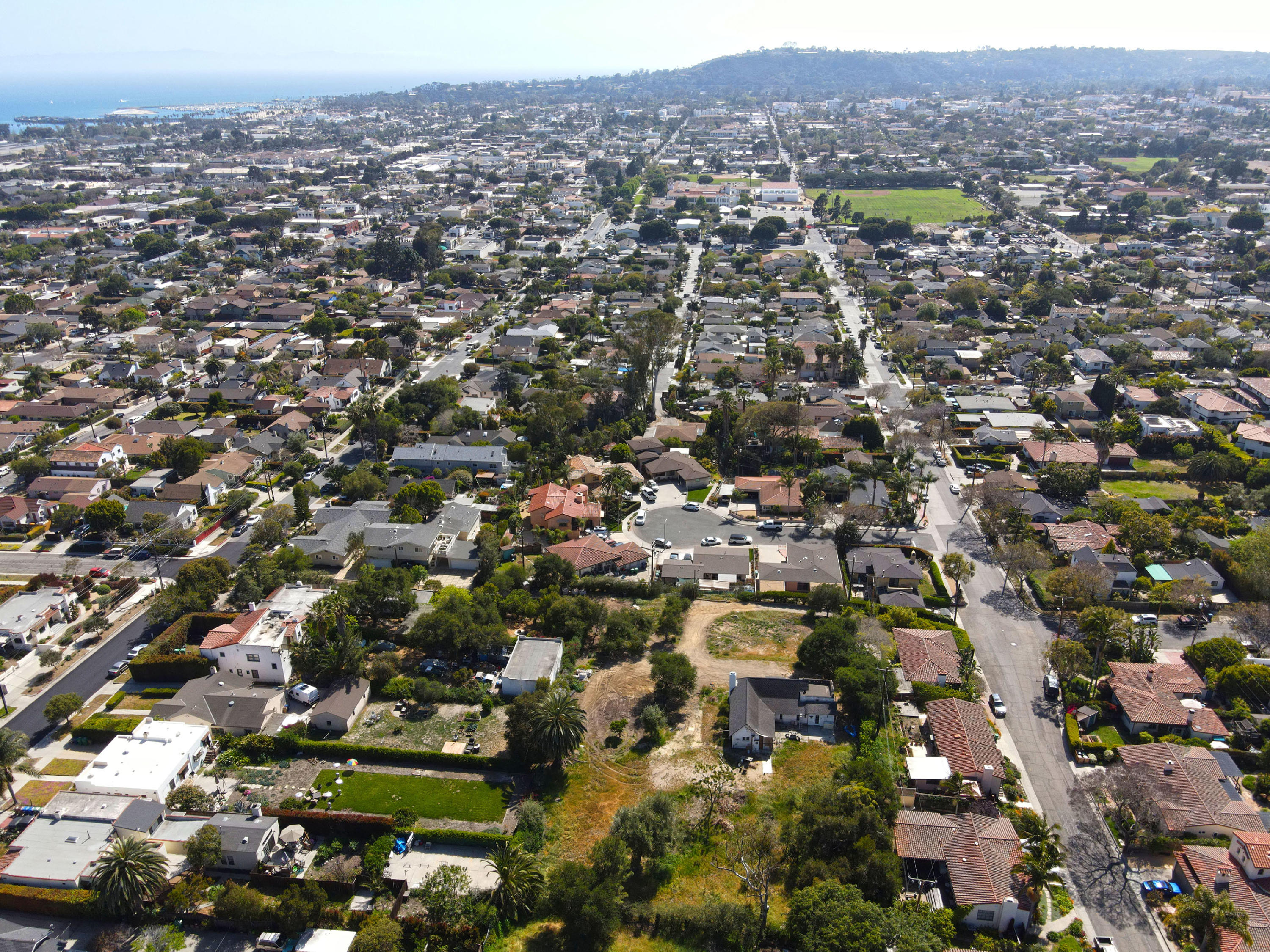 1202 Diana Road Santa Barbara, CA 93103 - Photo 13 of 23 1