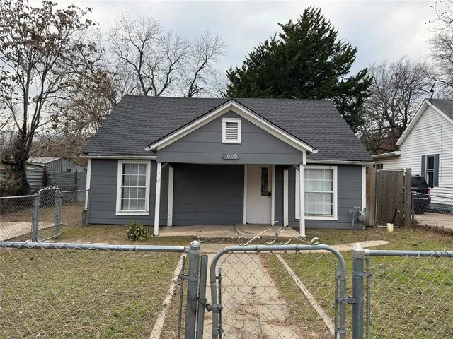 $90,000 | 1009 South Morris Street, Gainesville, TX 76240