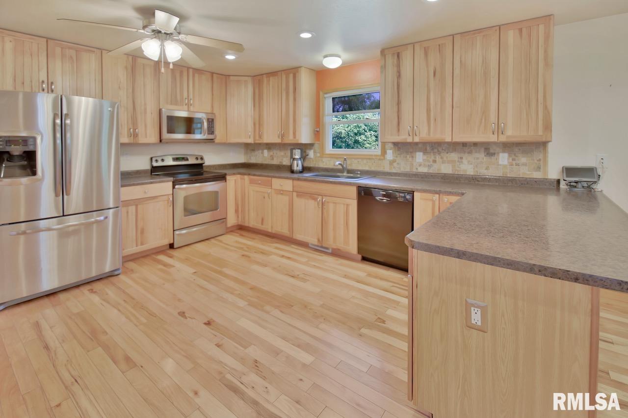 9317 West Goetz Road Hanna City, IL 61536 - Photo 6 of 26 Gallery Image 6