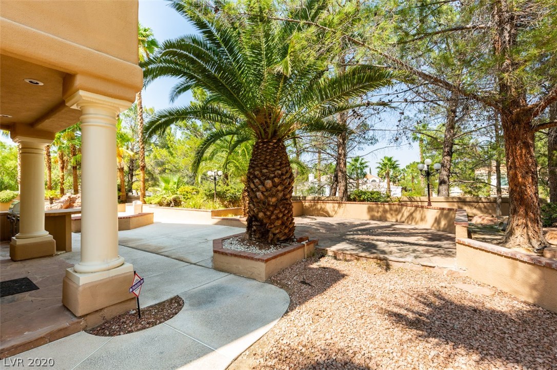 2608 Sun Reef Road Las Vegas, NV 89128 - Photo 6 of 48