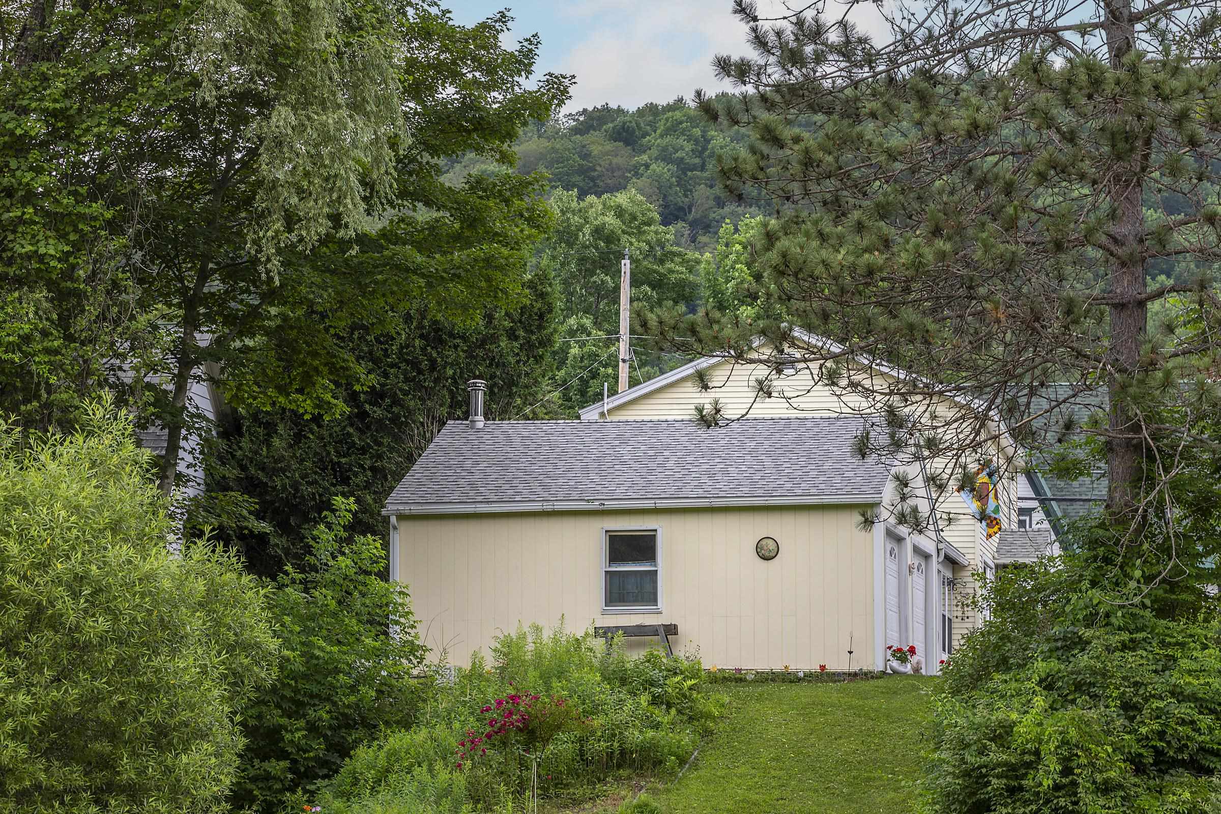 842 Main Street Cavendish, VT 05153 - Photo 29 of 33
