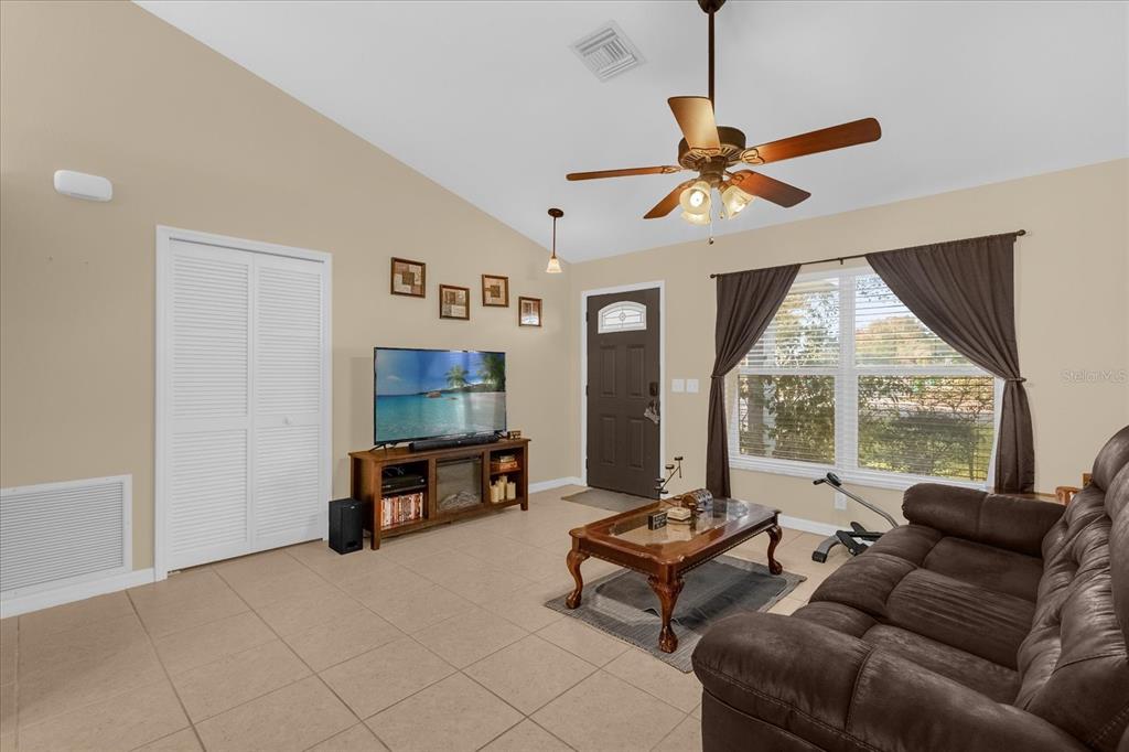 411 Cherry Tree Street Eustis, FL 32726 - Photo 5 of 27