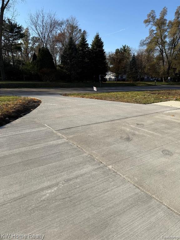 25630 West 10 Mile Road Southfield, MI 48033 - Photo 4 of 14