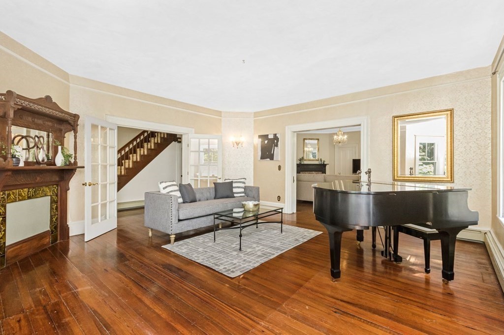 43 Upland Road Sharon, MA 02067 - Photo 5 of 32 Gallery Image 5