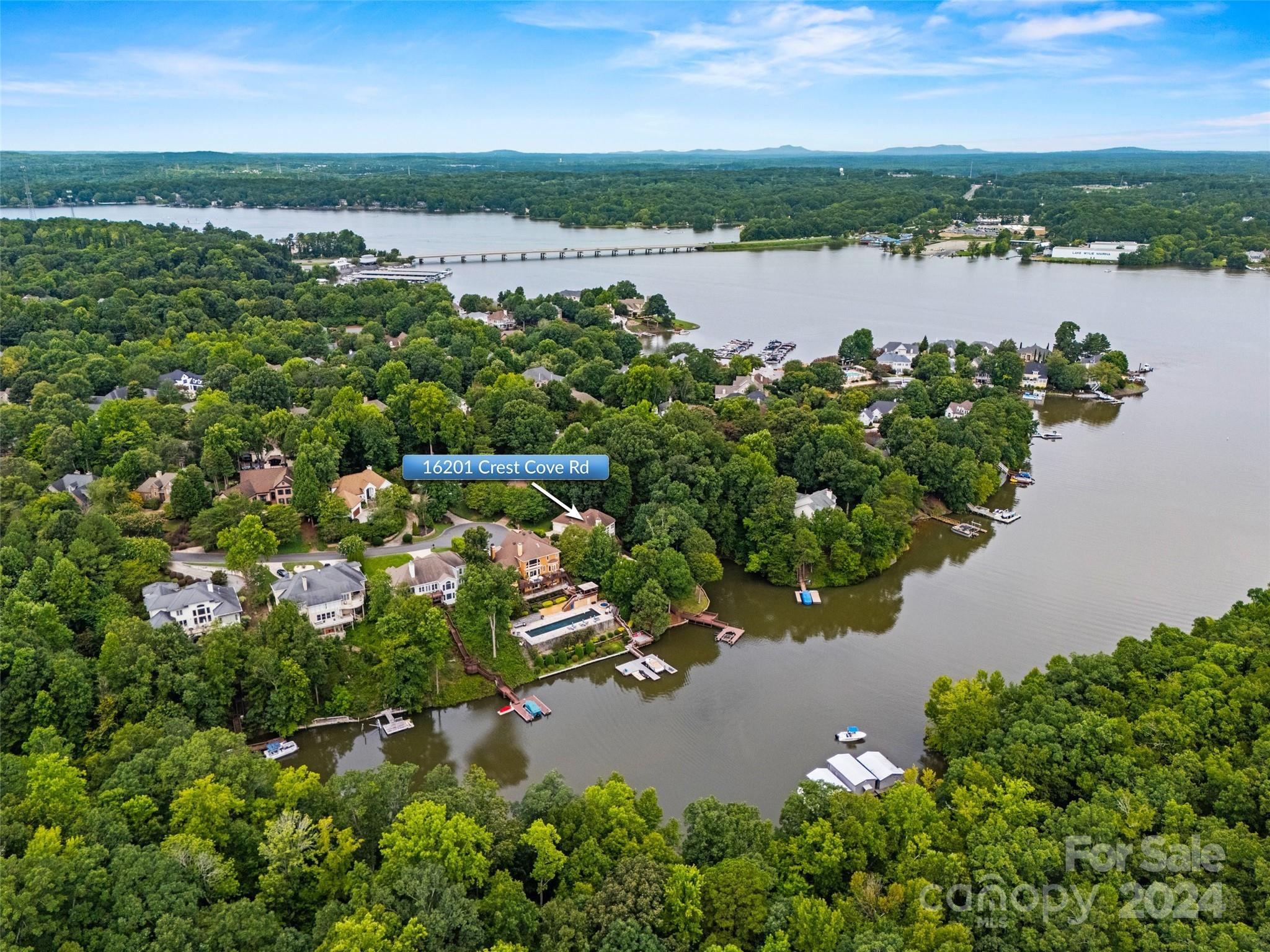 16201 Crest Cove Road Charlotte, NC 28278 - Photo 44 of 48 an aerial view of lake and residential houses with outdoor space