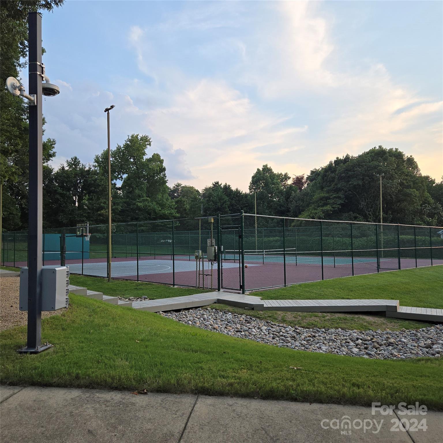 16201 Crest Cove Road Charlotte, NC 28278 - Photo 48 of 48 a view of a park