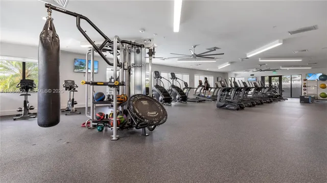 $759,900 | 8206 Northwest 43rd Street, Doral, FL 33166