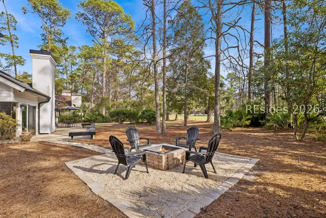 $950,000 | 82 Saw Timber Drive, Hilton Head Island, SC 29926