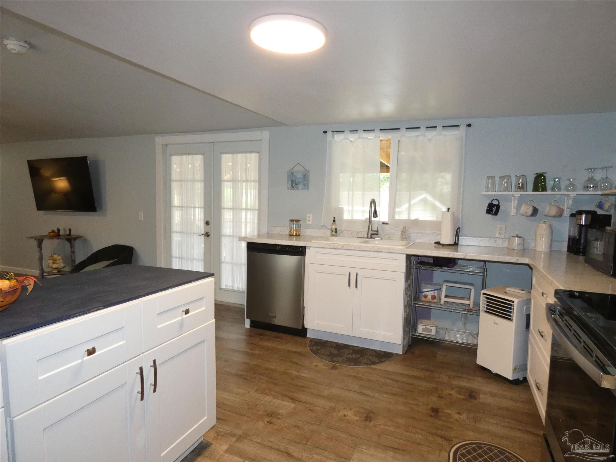1760 Kell Road Gulf Breeze, FL 32563 - Photo 18 of 36 Gallery Image 18