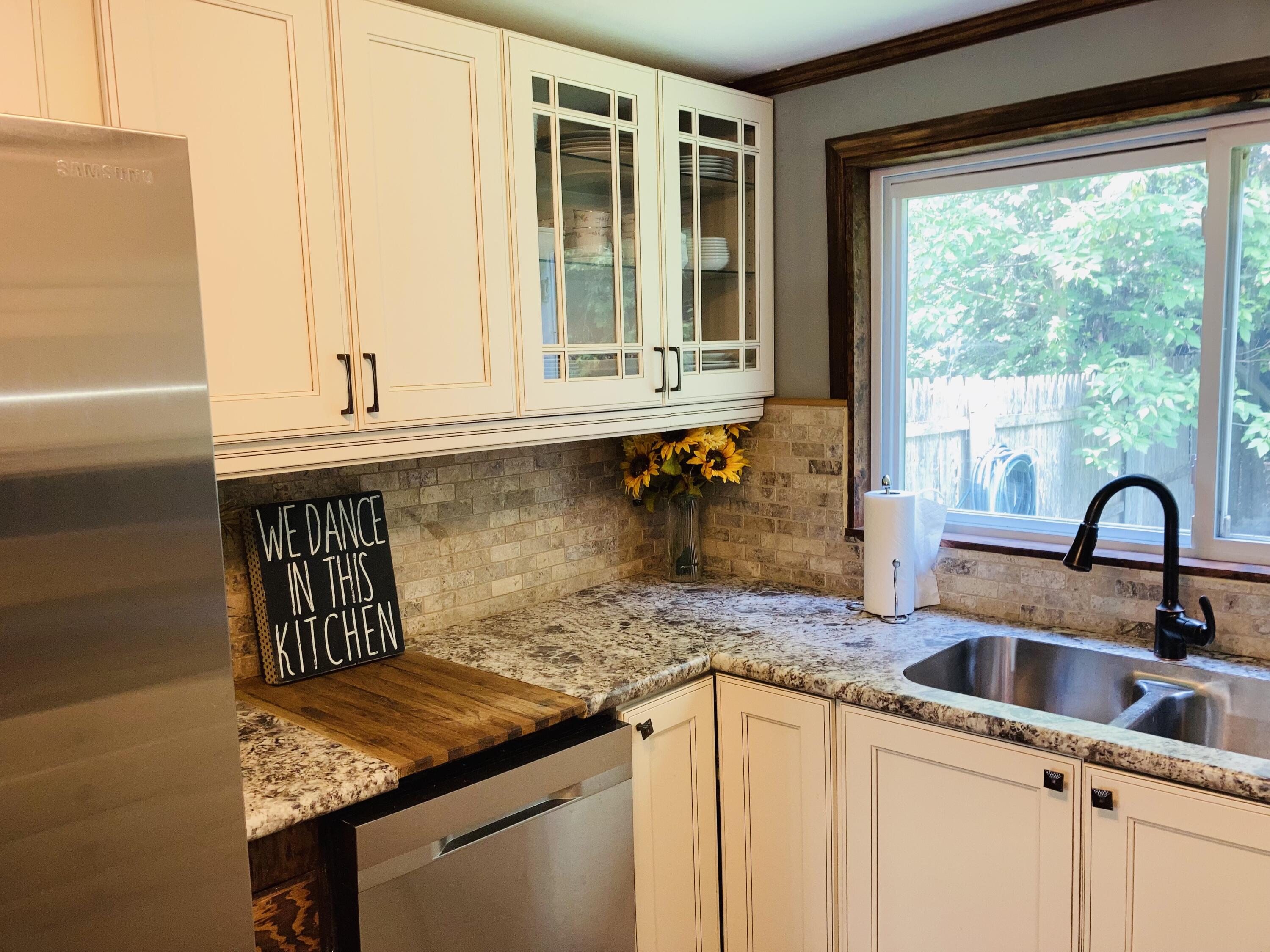 512 East Church Avenue Reed City, MI 49677 - Photo 9 of 32 Kitchen 3