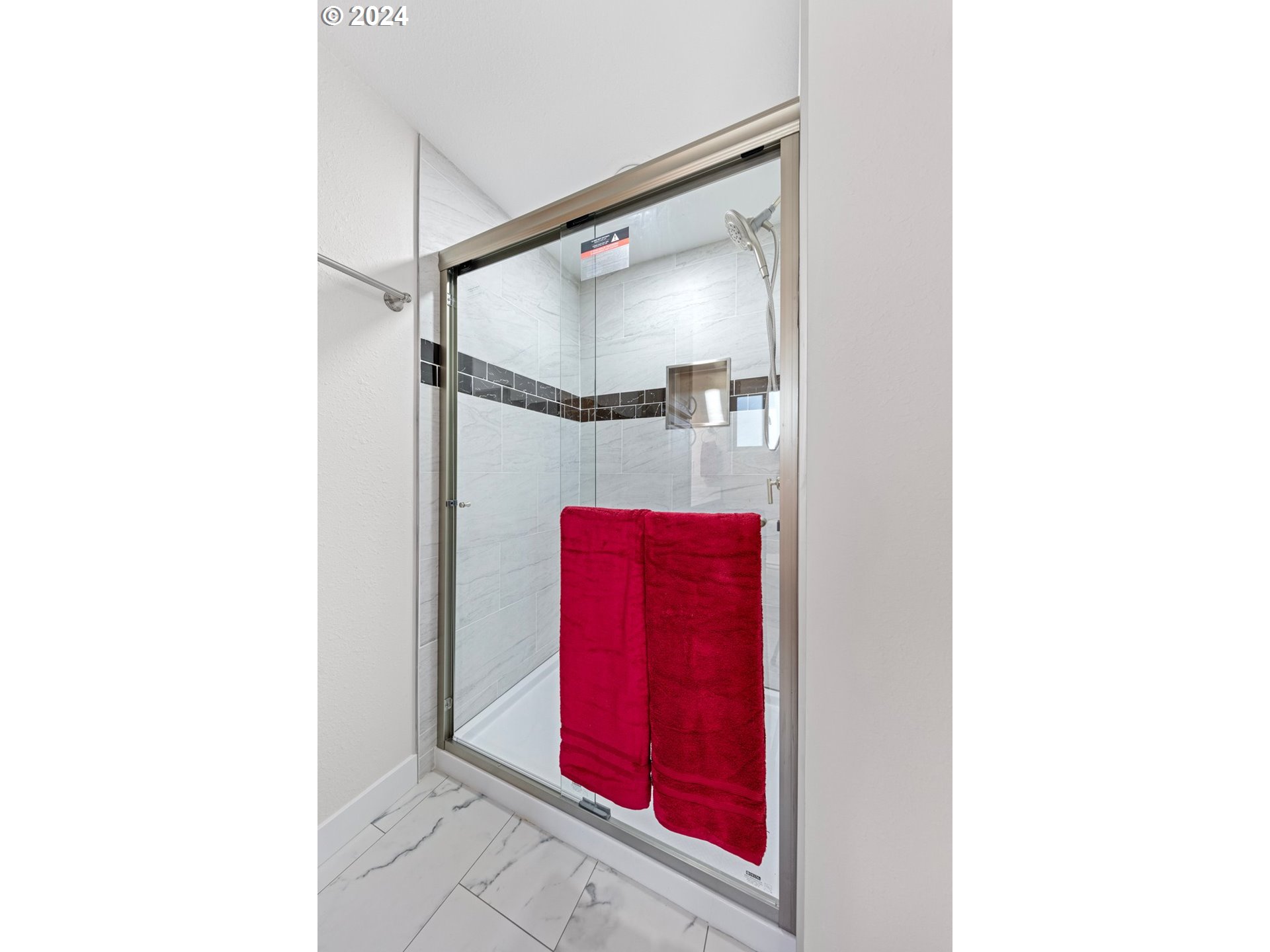 1356 D Street Springfield, OR 97477 - Photo 13 of 45 a bathroom with a shower and a mirror