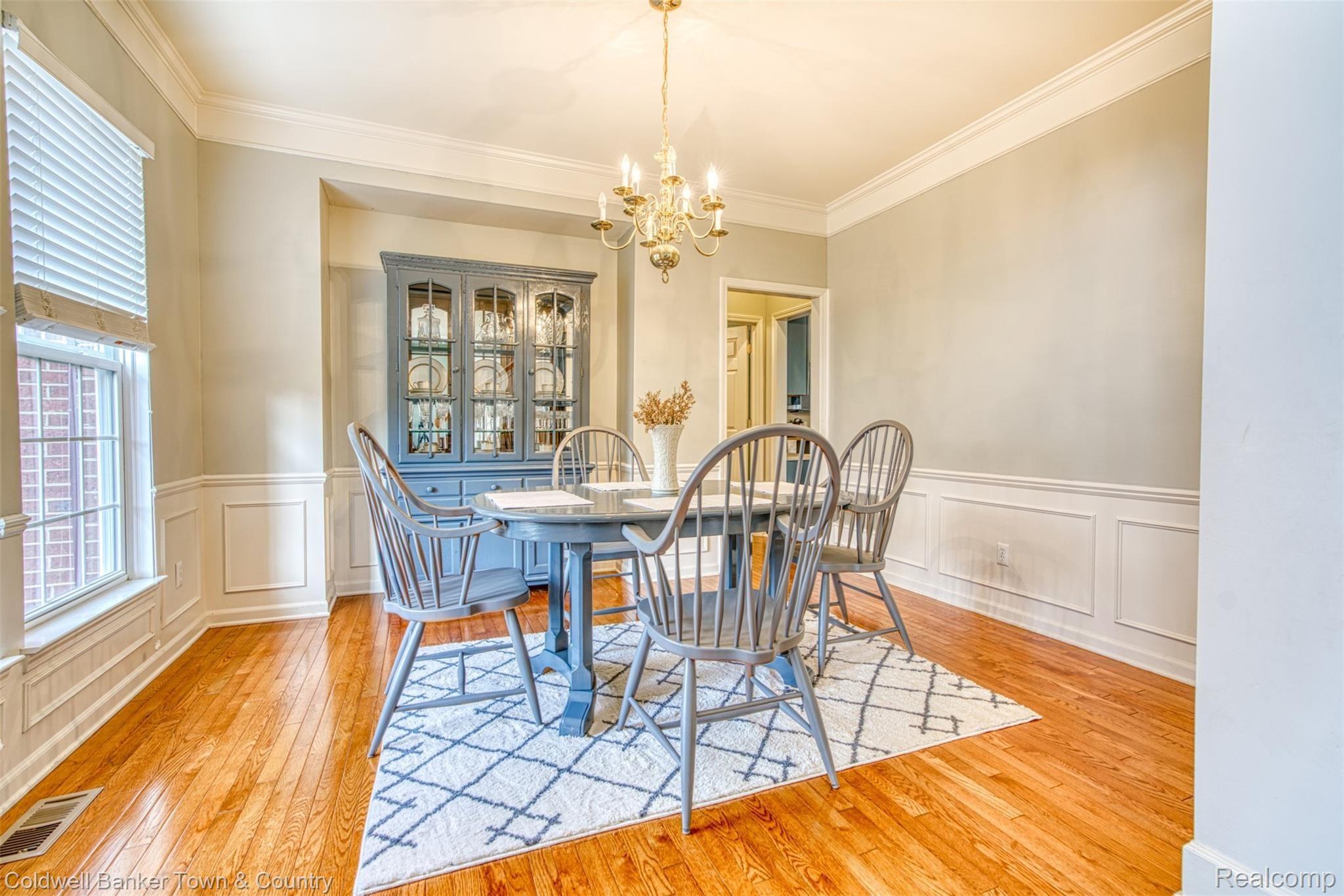 4160 Merriman Loop Howell, MI 48843 - Photo 14 of 38 Large dining room!