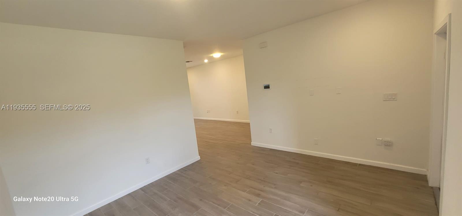 2459 Southeast 10th Street Homestead, FL 33035 - Photo 10 of 15 a view of an empty room
