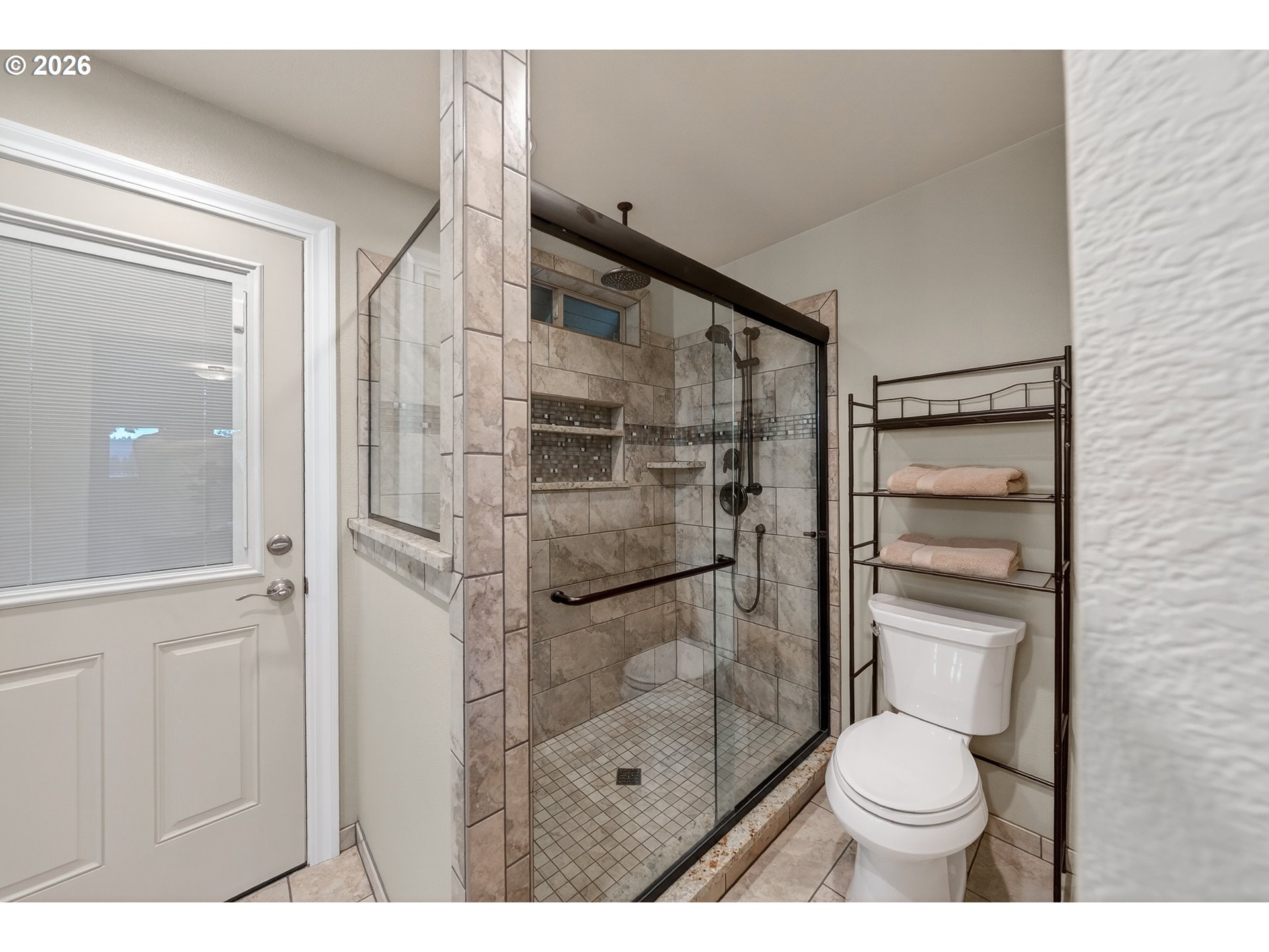 8160 Lookingglass Road Roseburg, OR 97471 - Photo 16 of 48