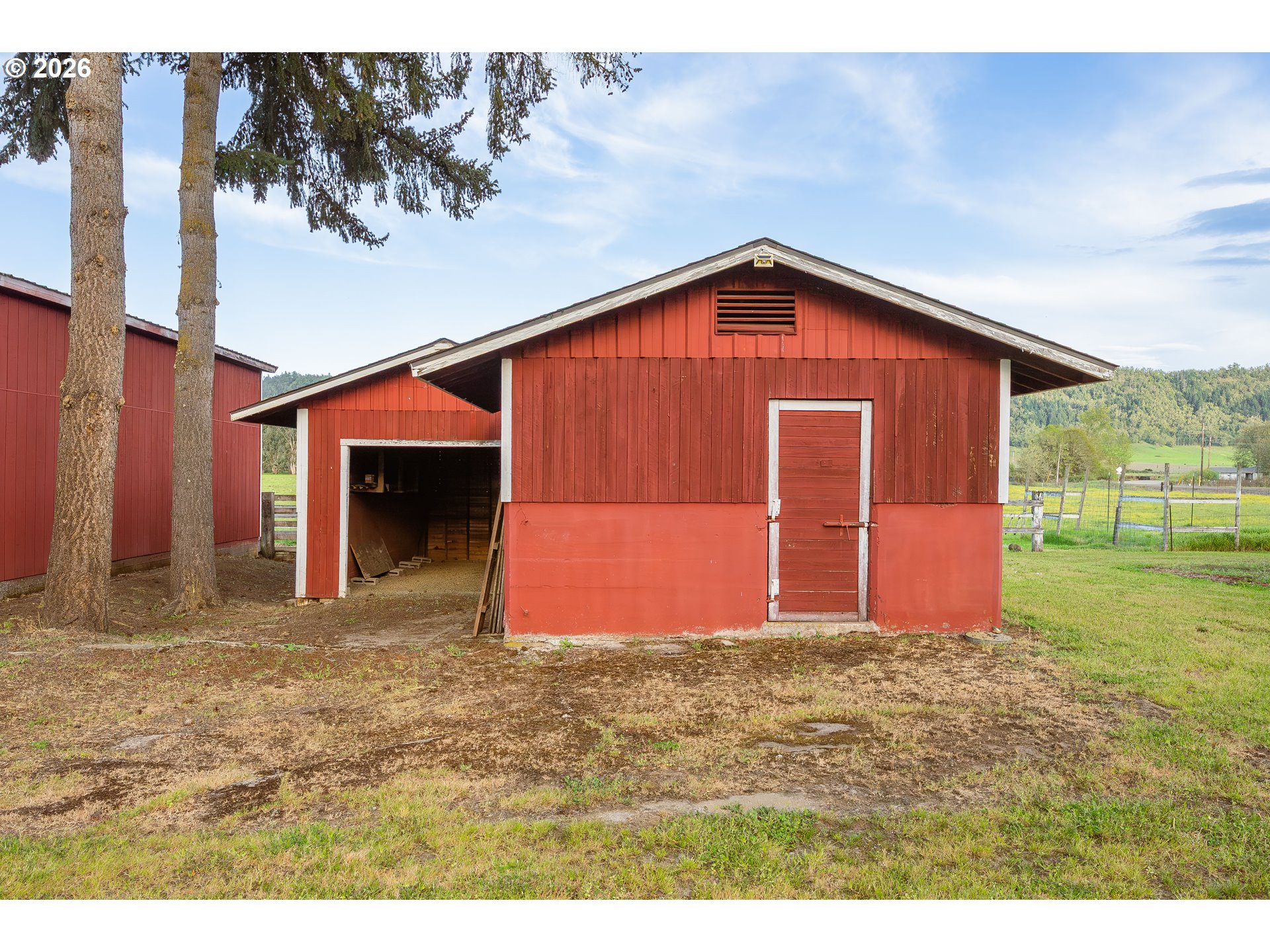 8160 Lookingglass Road Roseburg, OR 97471 - Photo 38 of 48