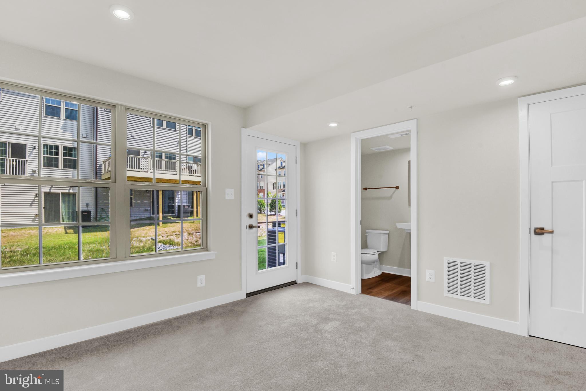 7936 Big Roundtop Road, Unit ARIA Hanover, MD 21076 - Photo 23 of 36