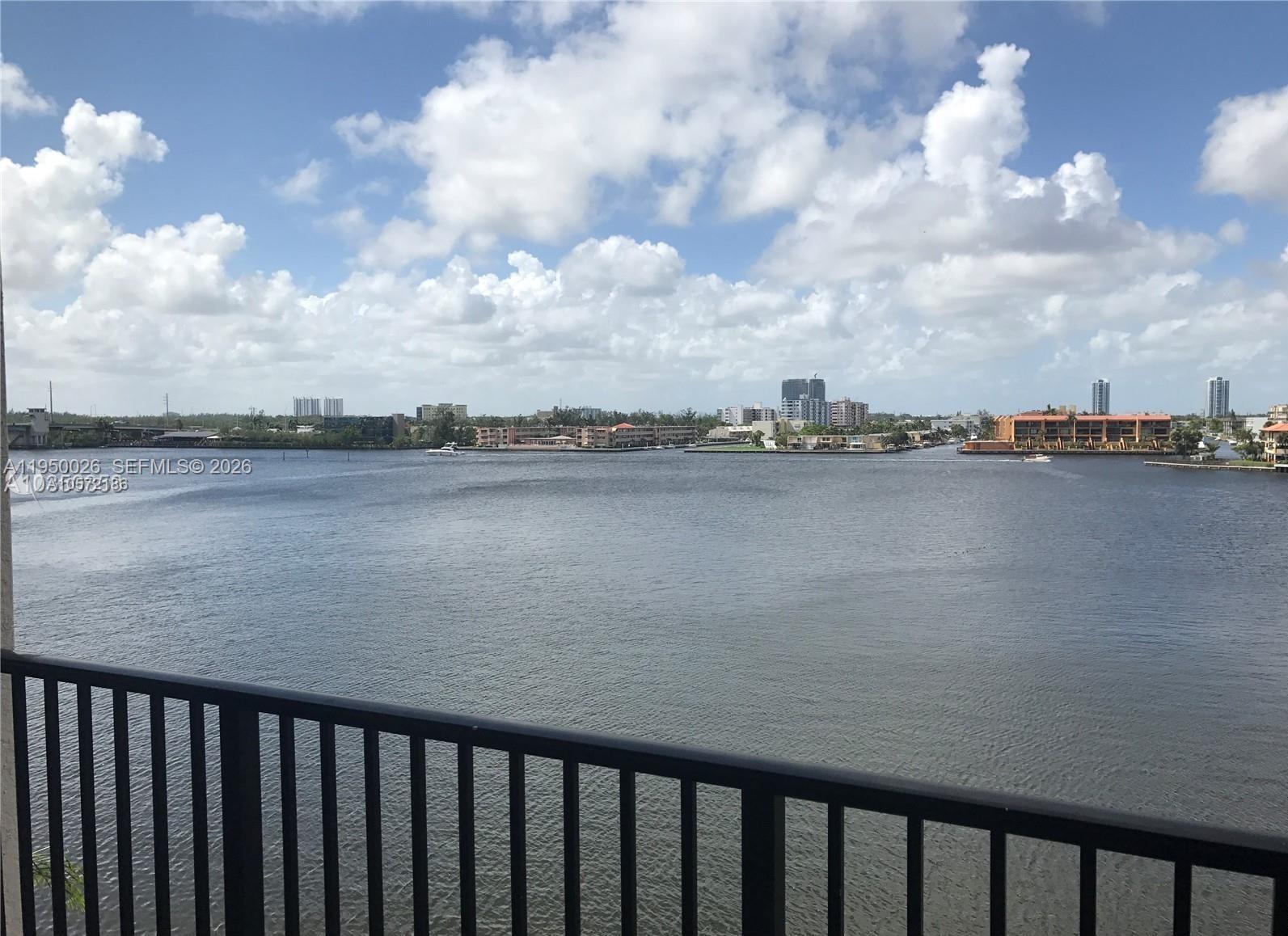 17150 North Bay Road, Unit 2504 Sunny Isles Beach, FL 33160 - Photo 11 of 82