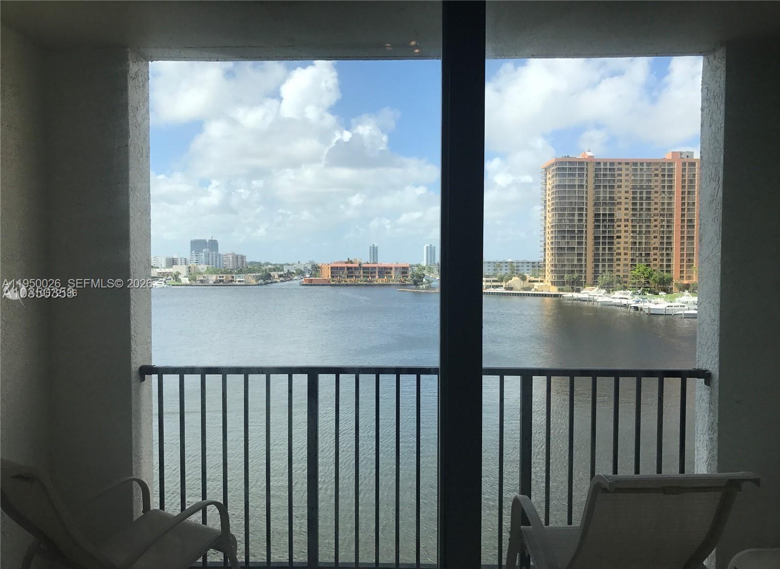 17150 North Bay Road, Unit 2504 Sunny Isles Beach, FL 33160 - Photo 12 of 82