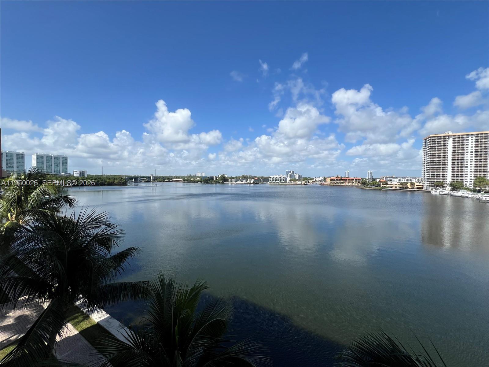 17150 North Bay Road, Unit 2504 Sunny Isles Beach, FL 33160 - Photo 15 of 82