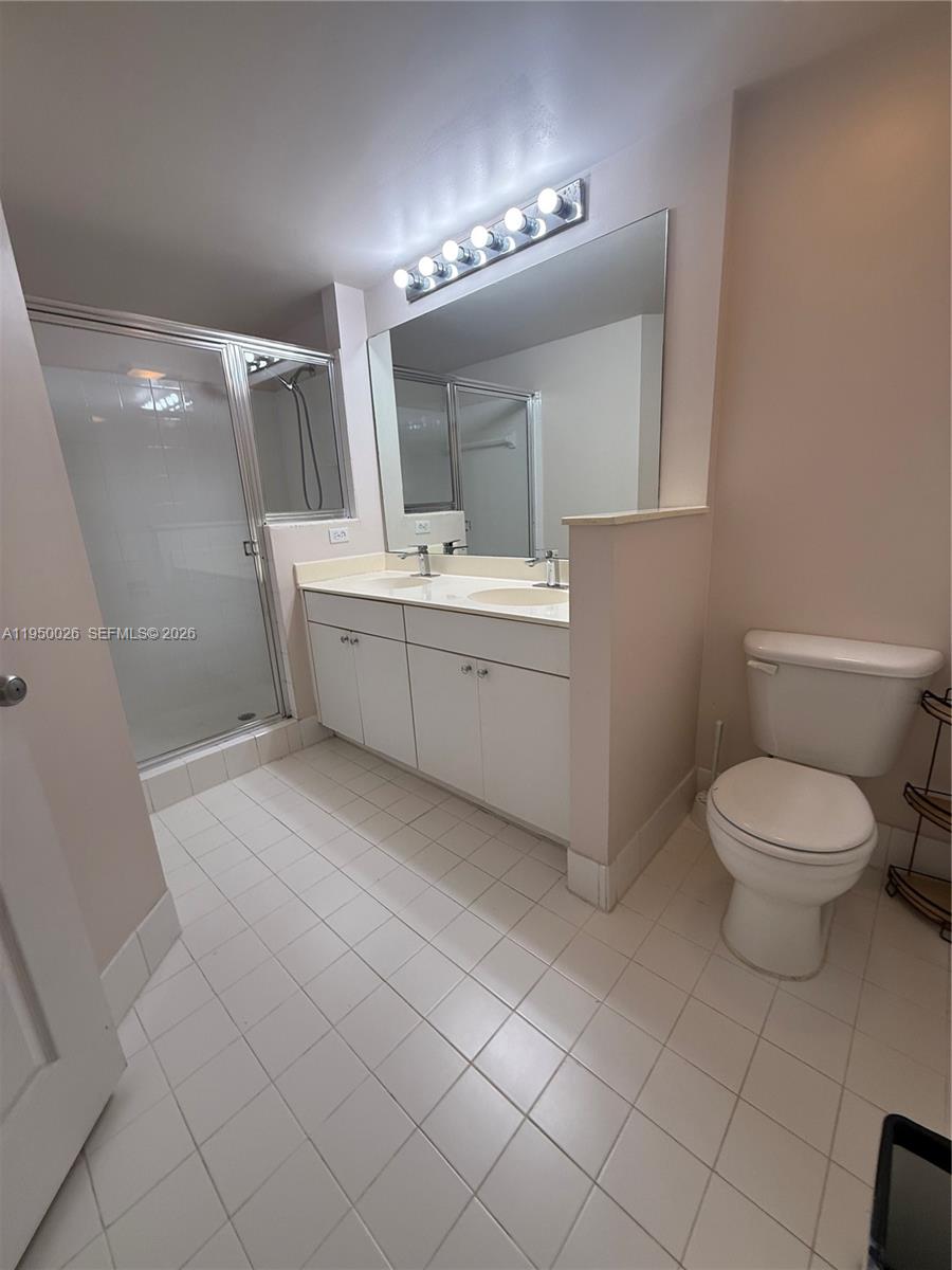 17150 North Bay Road, Unit 2504 Sunny Isles Beach, FL 33160 - Photo 57 of 82