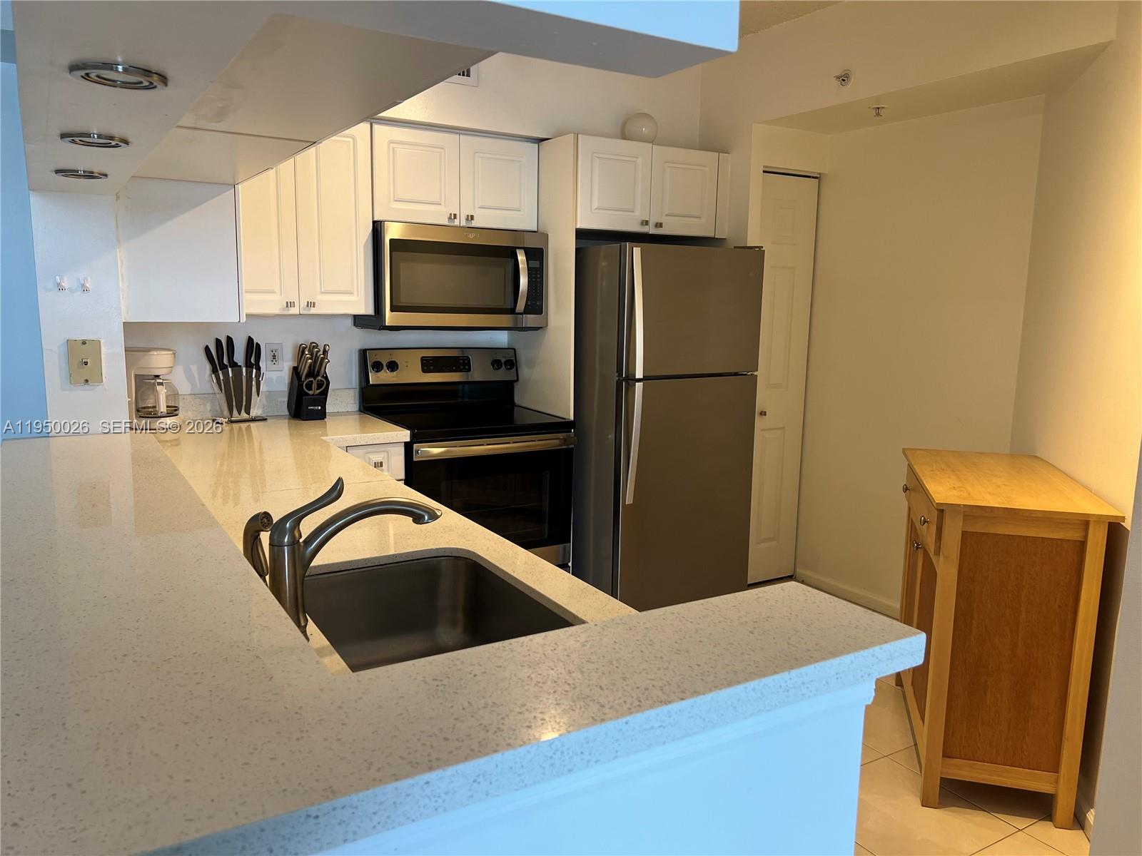 17150 North Bay Road, Unit 2504 Sunny Isles Beach, FL 33160 - Photo 6 of 82