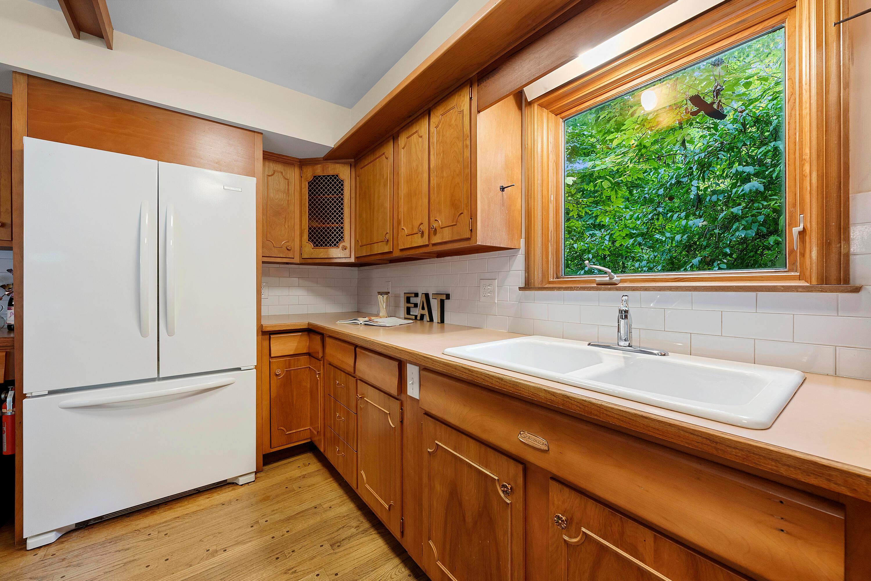 300 Walhalla Road Columbus, OH 43202 - Photo 20 of 50 Kitchen