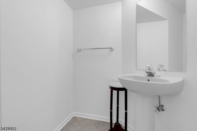 4 Leigh Road Hillsborough, NJ 08844 - Photo 12 of 50