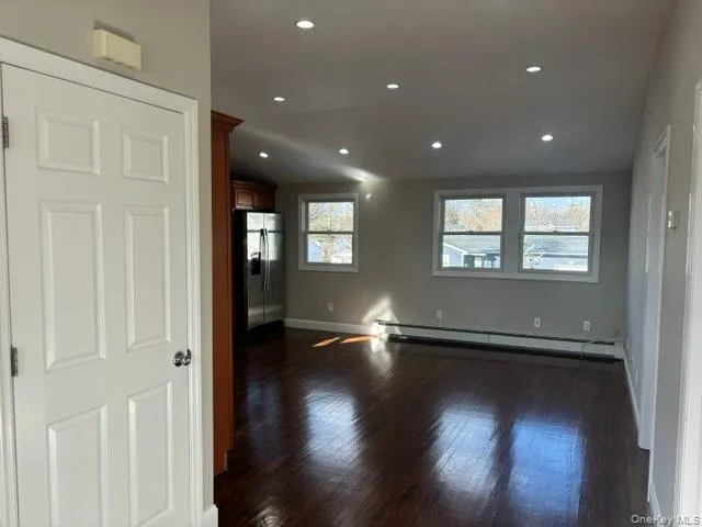 $2,600 | 204 Vanderbilt Avenue, Brentwood, NY 11717