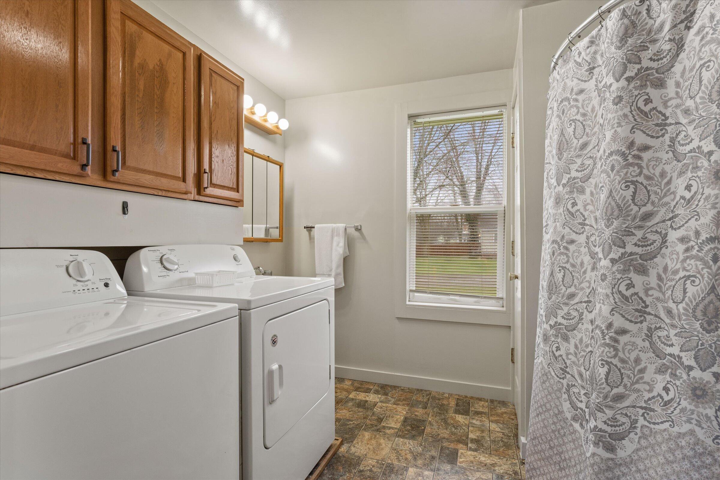 402 Jefferson Street Cassopolis, MI 49031 - Photo 17 of 37 11-DSC03733