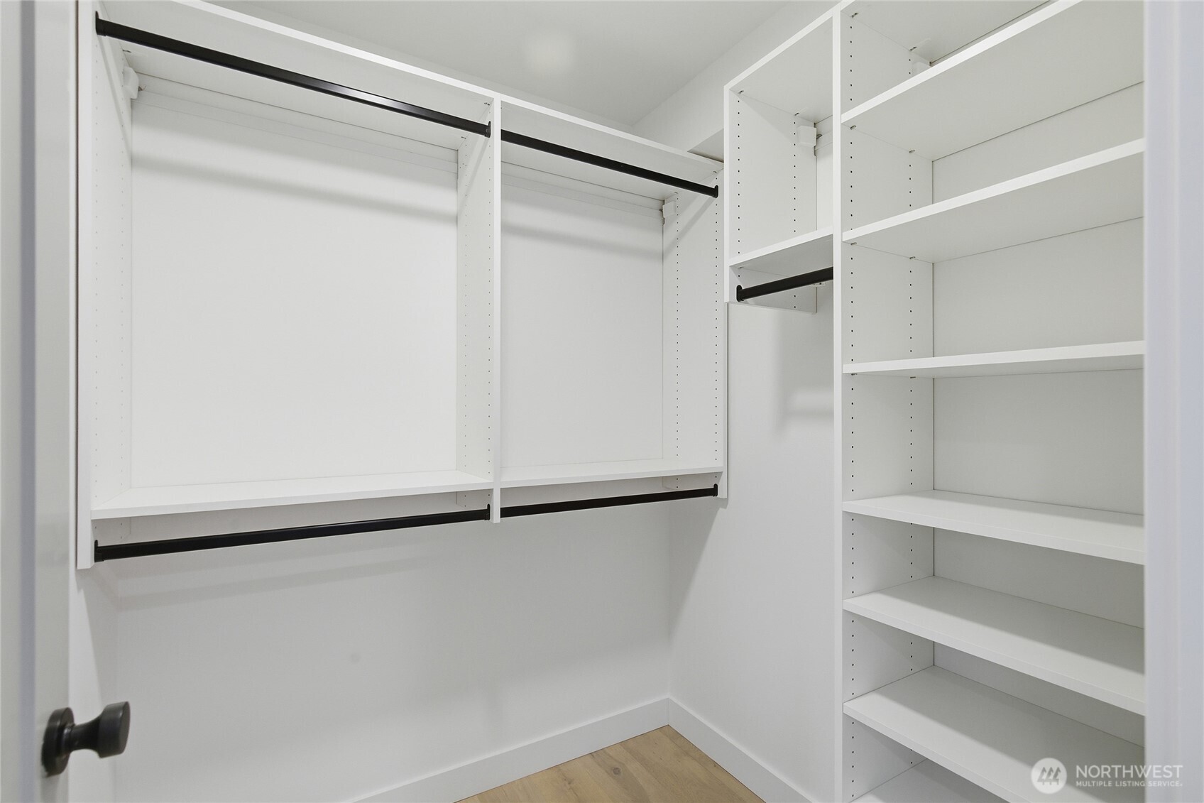 6515 19th Avenue Northwest Seattle, WA 98117 - Photo 20 of 33