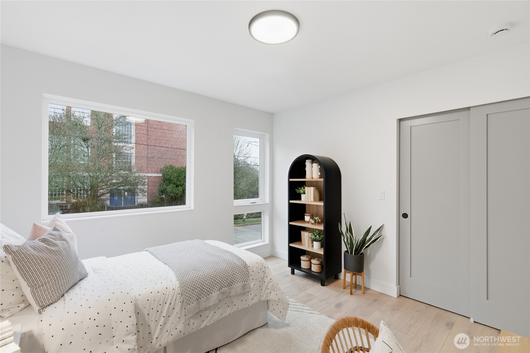 6515 19th Avenue Northwest Seattle, WA 98117 - Photo 23 of 33