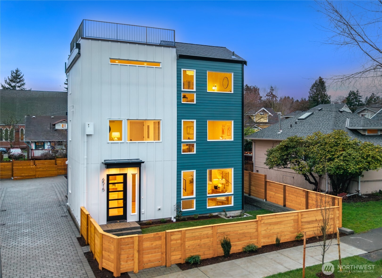 6515 19th Avenue Northwest Seattle, WA 98117 - Photo 25 of 33