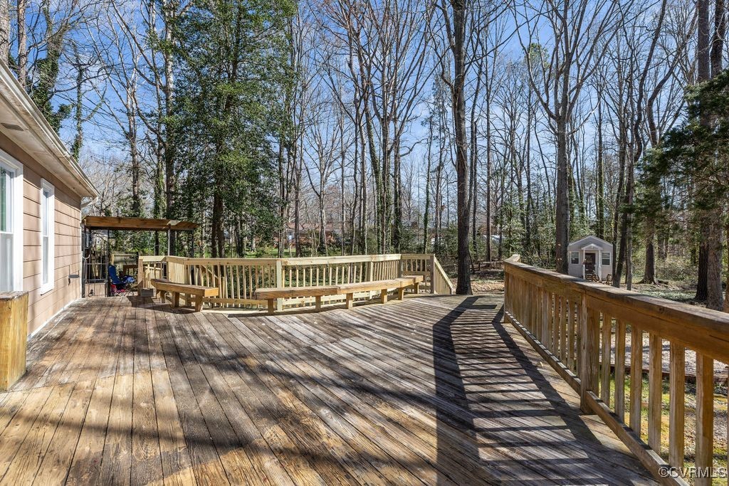 11041 Moravia Road Midlothian, VA 23112 - Photo 20 of 38 a view of a house with backyard and sitting area