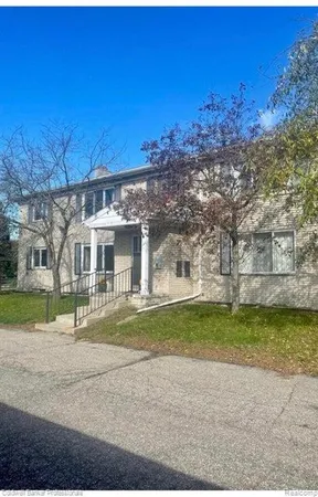 $980 | 510 Montrose Avenue, Unit 6, Royal Oak, MI 48073