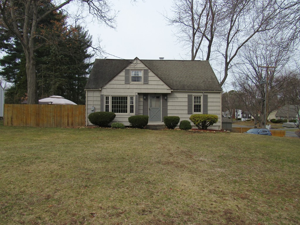 90 Bolton Street Springfield, MA 01119 - Photo 2 of 28